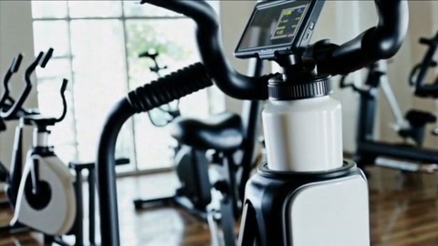 Video 6, shot 5: Bike symmetry