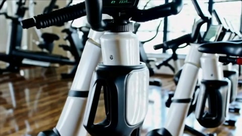 Video 6, shot 7: Minimalist bikes